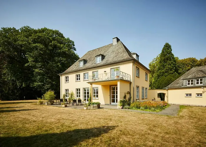 Landhaus - Schloss Eichholz 乡村民宿 *